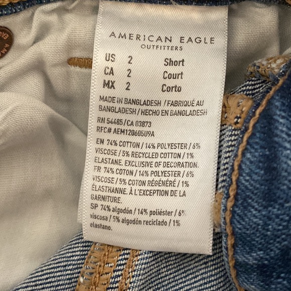 American Eagle Stretch Curvy Mom jean (blue) - Picture 4 of 4